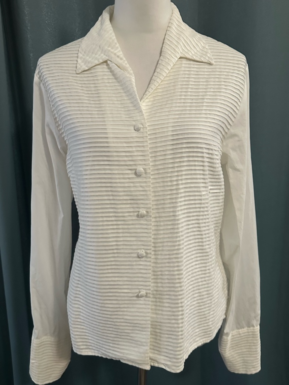 Talbots White Blouse Size 12 100% Cotton Pintuck Button Front Long Sleeve Classi
